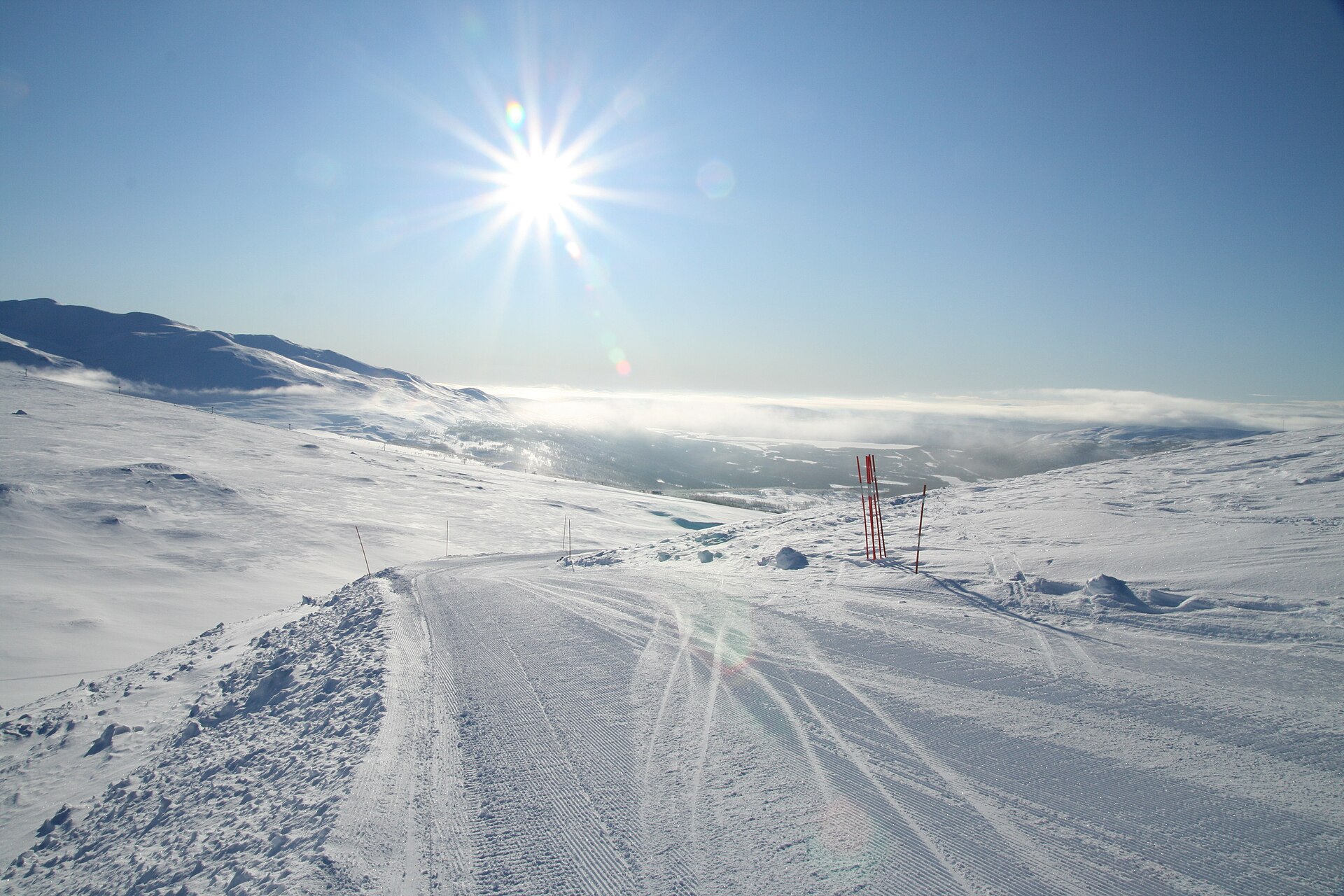 Nypreparerad pist i Hemavan en solig dag